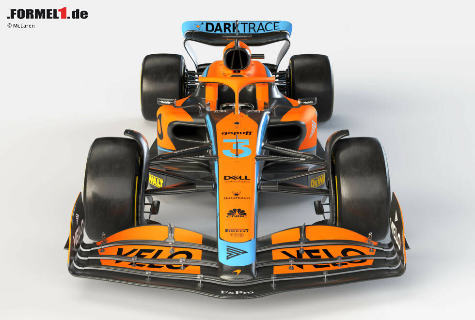 Foto zur News: ... die Tatsache, dass es sich zwar um das echte Rennauto handelt, aber nicht um den aktuellen Entwicklungsstand. McLaren will natürlich noch nicht allzu viel vom neuen MCL36 preisgeben und ...
