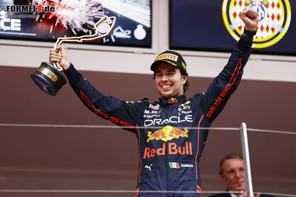 Sergio Perez (2): Ist in Monaco von Anfang an der bessere Red-Bull-Fahrer, profitiert vom Ferrari-Schlamassel in der Box. Setzt den Undercut im Rennen perfekt um und verdient sich so den dritten Formel-1-Sieg. Einziges Manko: der Abflug im Qualifying ... Foto zur News: Sergio Perez (2): Ist in Monaco von Anfang an der bessere Red-Bull-Fahrer, profitiert vom Ferrari-Schlamassel in der Box. Setzt den Undercut im Rennen perfekt um und verdient sich so den dritten Formel-1-Sieg. Einziges Manko: der Abflug im Qualifying ...