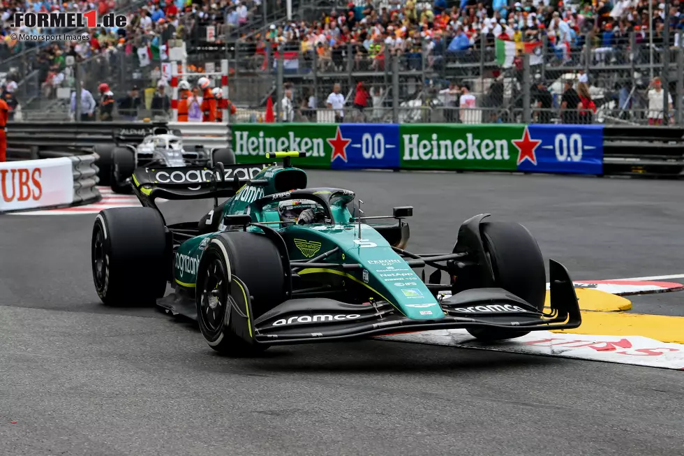 Sebastian Vettel (2): Mit dem Aston Martin sowohl im Qualifying als auch im Rennen in den Top 10. Mehr kann man mit diesem Auto nicht erwarten. Kleine Schnitzer über die Distanz geben nur minimal Abzug bei Vettel. Foto zur News: Sebastian Vettel (2): Mit dem Aston Martin sowohl im Qualifying als auch im Rennen in den Top 10. Mehr kann man mit diesem Auto nicht erwarten. Kleine Schnitzer über die Distanz geben nur minimal Abzug bei Vettel.