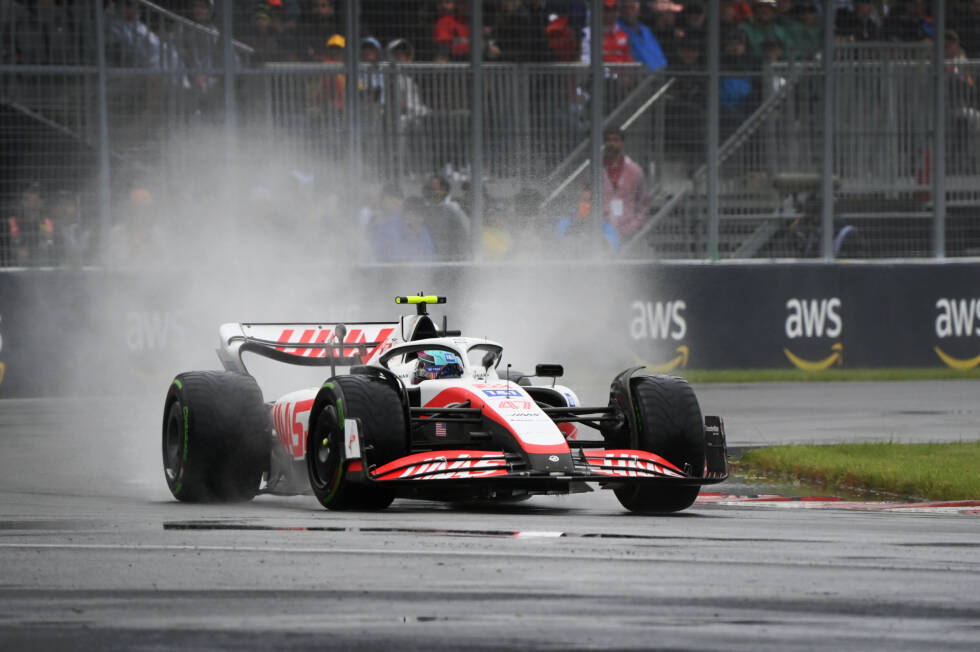 Foto zur News: ... Mick Schumacher im Haas. Zwar verliert er erneut das Teamduell gegen Kevin Magnussen, sichert sich mit P6 aber sein bisher bestes Qualifying-Ergebnis in der Formel 1. Ganz anders verläuft das Zeittraining jedoch für ...