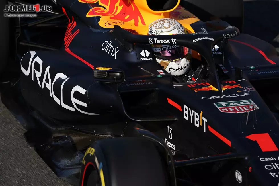 ... unter anderem Max Verstappen von Red Bull wird am Sonntag in der Startaufstellung zurückversetzt. Neben ihm erwischt es zum Beispiel auch Lewis Hamilton bei Mercedes und Carlos Sainz bei Ferrari. Vorher aber ... Foto zur News: ... unter anderem Max Verstappen von Red Bull wird am Sonntag in der Startaufstellung zurückversetzt. Neben ihm erwischt es zum Beispiel auch Lewis Hamilton bei Mercedes und Carlos Sainz bei Ferrari. Vorher aber ...
