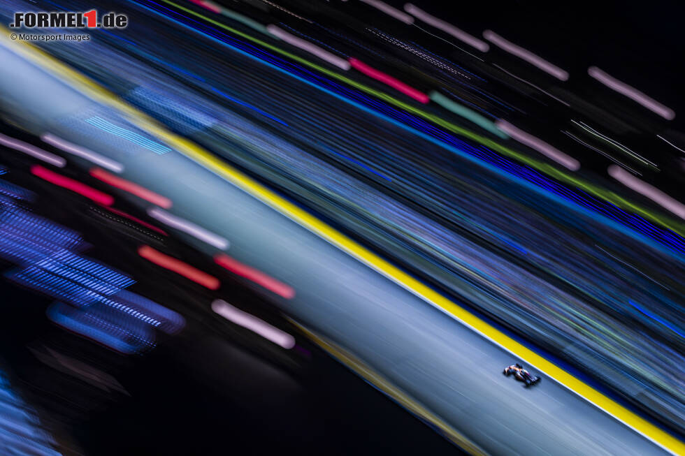 Die wichtigsten Fakten zum Formel-1-Samstag in Singapur: Wer schnell war, wer nicht und wer überrascht hat - alle Infos dazu in dieser Fotostrecke! Die wichtigsten Fakten zum Formel-1-Samstag in Singapur: Wer schnell war, wer nicht und wer überrascht hat - alle Infos dazu in dieser Fotostrecke!