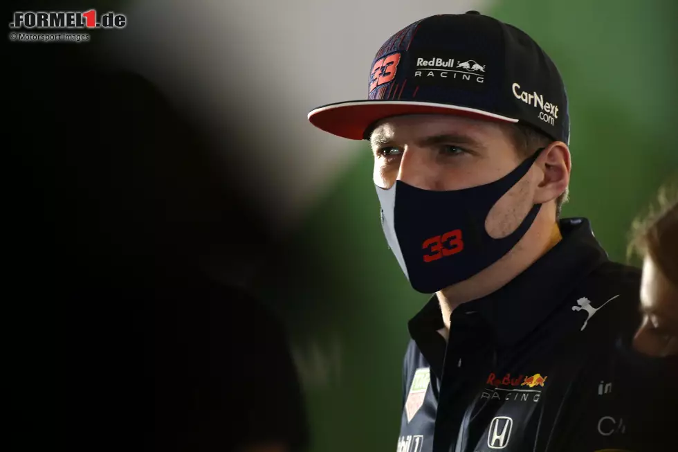 Max Verstappen (Red Bull): 7 Punkte - Kollision mit Lewis Hamilton in Monza (2), Missachten von doppelten gelben Flaggen in Doha (2), Vorteil neben der Strecke in Dschidda (1) und Kollision mit Lewis Hamilton in Dschidda (2) Foto zur News: Max Verstappen (Red Bull): 7 Punkte - Kollision mit Lewis Hamilton in Monza (2), Missachten von doppelten gelben Flaggen in Doha (2), Vorteil neben der Strecke in Dschidda (1) und Kollision mit Lewis Hamilton in Dschidda (2)