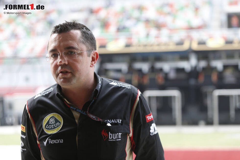 ... steht dem Rennstall weiter vor, als dieser unter dem Namen Lotus weiter in der Formel 1 antritt, dann aber ... ... steht dem Rennstall weiter vor, als dieser unter dem Namen Lotus weiter in der Formel 1 antritt, dann aber ...
