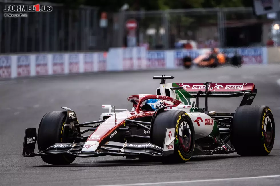 In Baku kam ein Low-Downforce-Heckflügel zum Einsatz, während die oberen Flaps des Frontflügels beschnitten wurden, um den Abtrieb von vorne nach hinten auszugleichen. Foto zur News: In Baku kam ein Low-Downforce-Heckflügel zum Einsatz, während die oberen Flaps des Frontflügels beschnitten wurden, um den Abtrieb von vorne nach hinten auszugleichen.