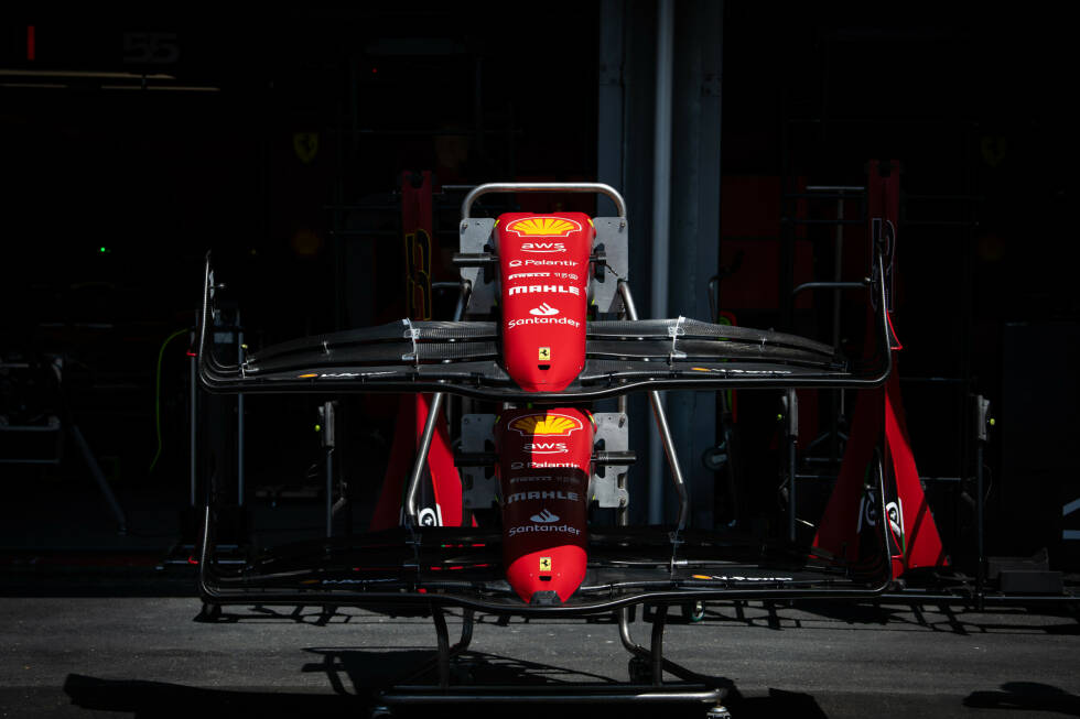 Foto zur News: Ferrari F1-75: Frontflügel