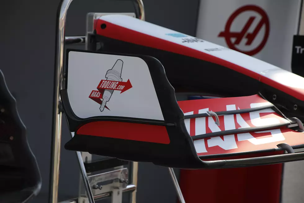 Foto zur News: Haas VF-22: Frontflügel-Endplatte