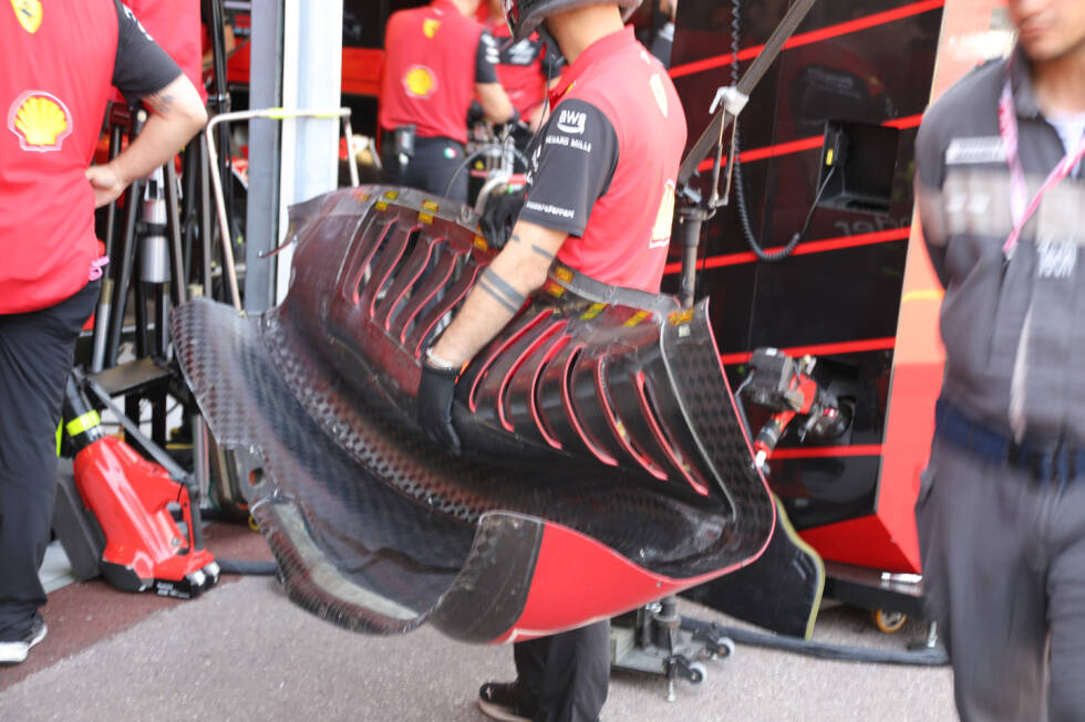 Foto zur News: Ferrari F1-75: Motorhaube