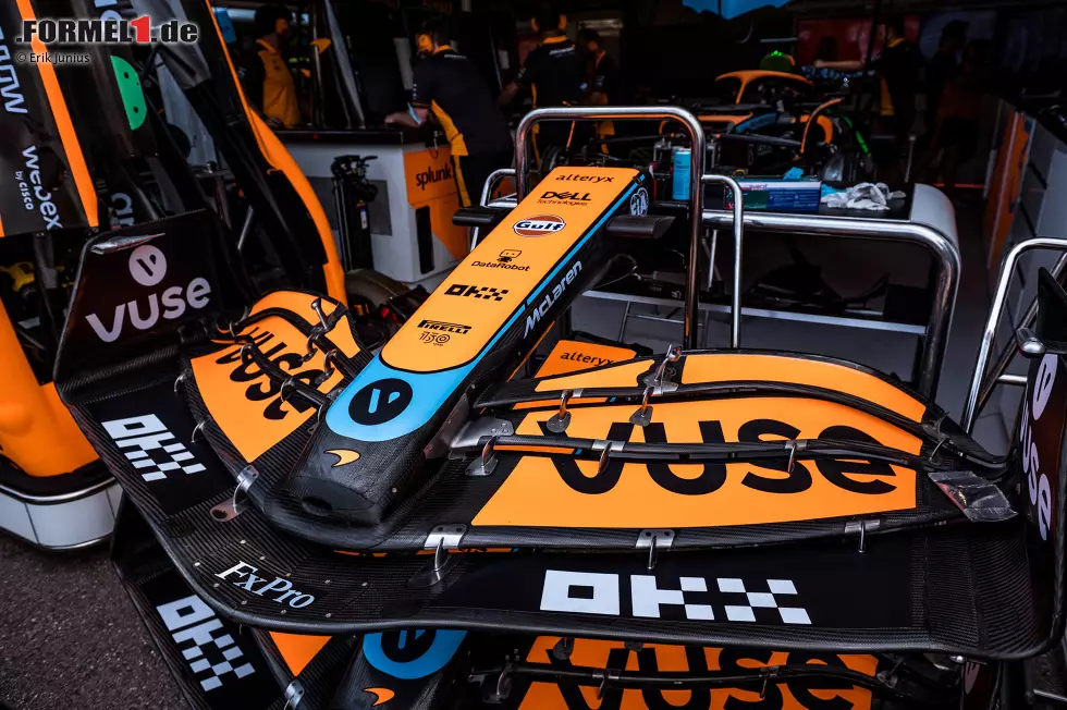 Foto zur News: McLaren MCL36: Frontpartie