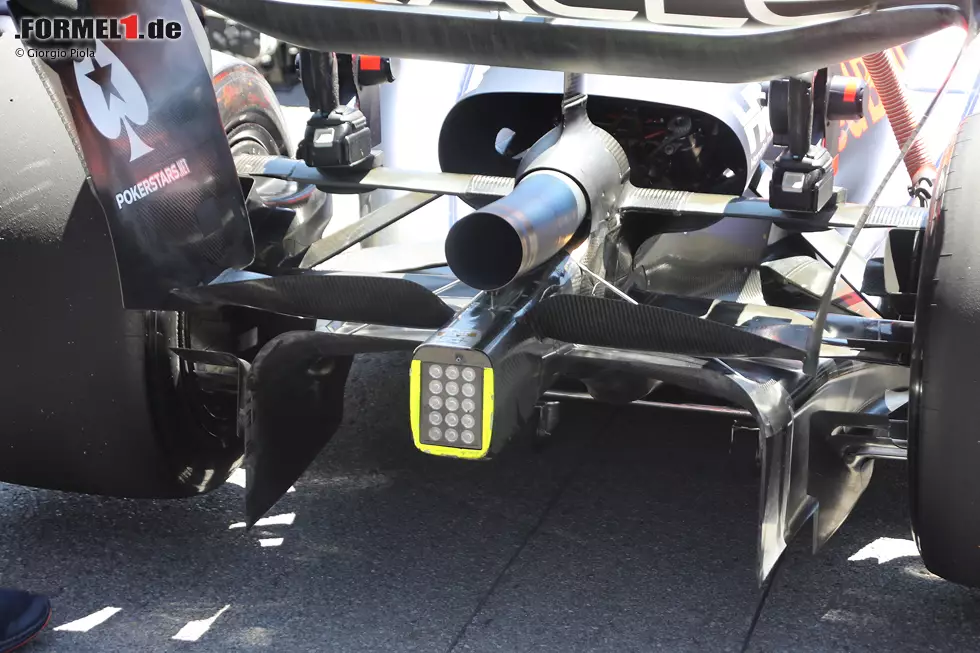 Foto zur News: Red Bull RB18: Diffusor