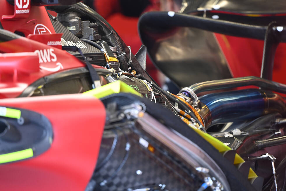 Foto zur News: Ferrari F1-75: Antriebsinstallation