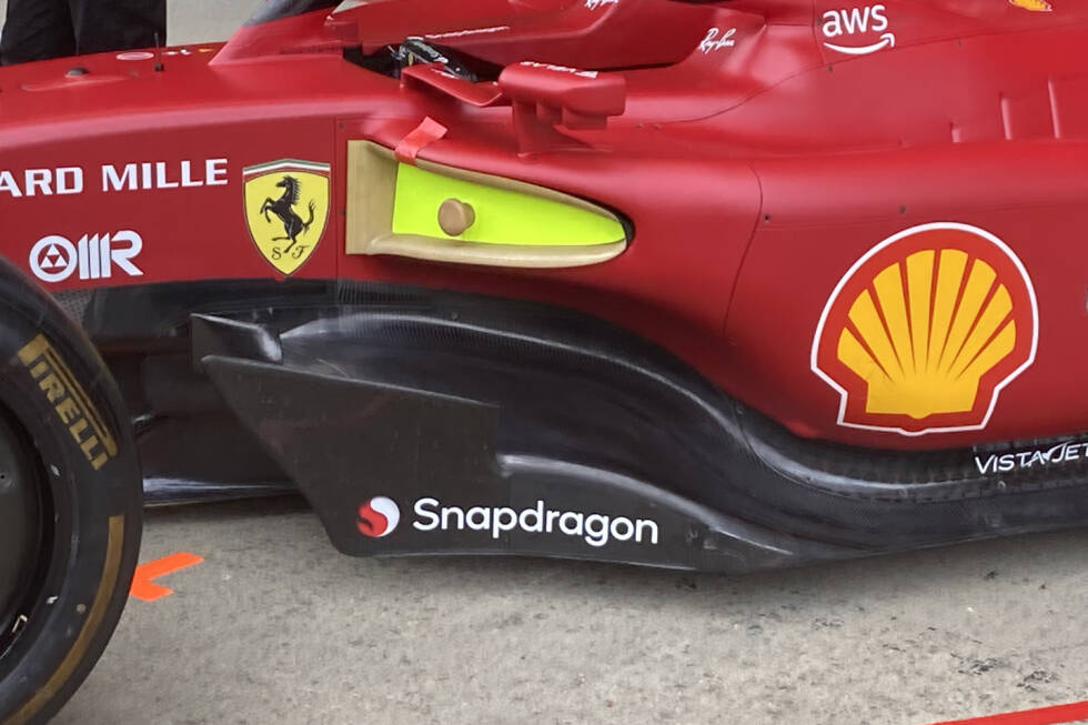 Foto zur News: Ferrari F1-75: Seitenkasten und Unterboden