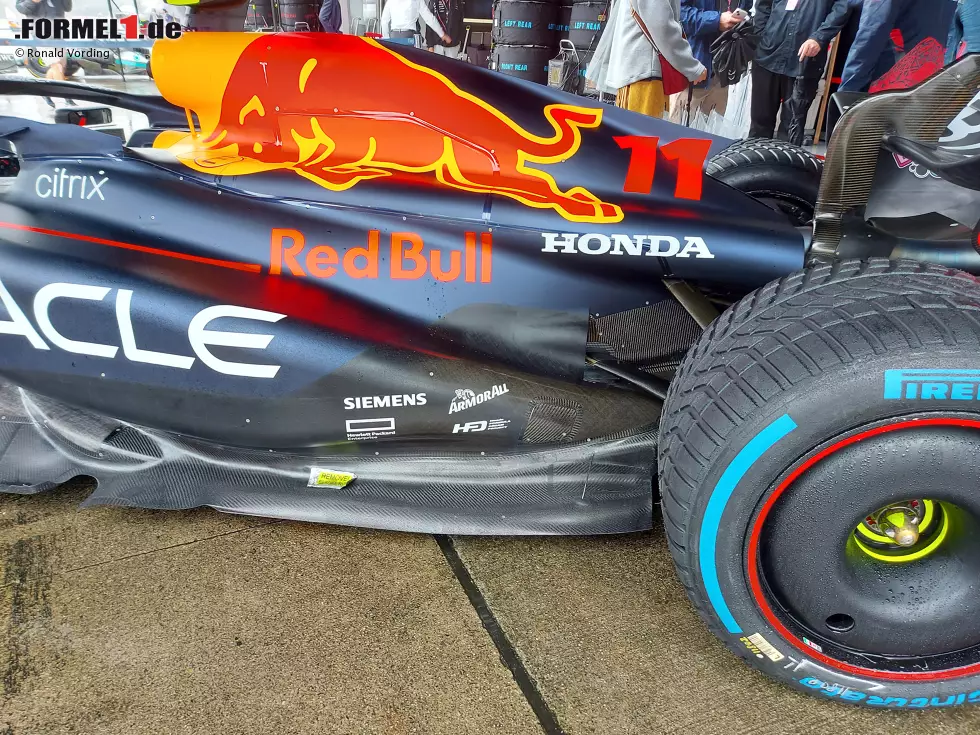 Foto zur News: Red Bull RB18: Unterboden