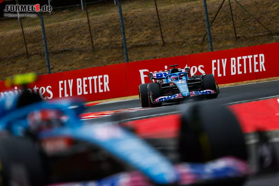 Foto zur News: ... liefern sich McLaren und Alpine wieder ein enges Duell um die restlichen Punkteränge, was Lando Norris im McLaren MCL36 knapp für sich entscheidet. Aber: Alpine holt in Ungarn mehr Punkte und setzt sich ab. Ganz am Ende der Top 10 ...