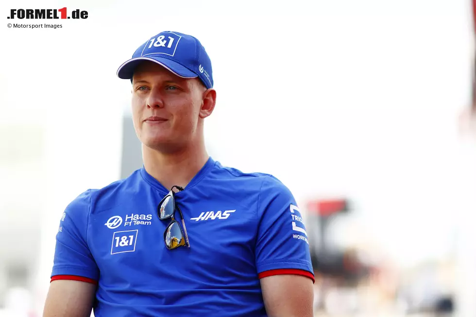 Foto zur News: Mick Schumacher: &quot;Ich bin einerseits sehr traurig. Er wird eine riesige Lücke in der Formel 1 hinterlassen, weil er ein besonderer Mensch ist. Er ist aber auch ein sehr netter Kerl. Er wird mir sehr fehlen.&quot;