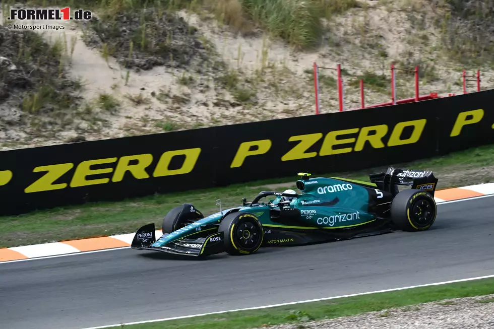 ... Sebastian Vettel im Aston Martin AMR22 hinter sich, wenn auch nur um 0,007 Sekunden. Vettel verliert seinerseits rund acht Zehntel auf Teamkollege Lance Stroll, hat aber schon ... Foto zur News: ... Sebastian Vettel im Aston Martin AMR22 hinter sich, wenn auch nur um 0,007 Sekunden. Vettel verliert seinerseits rund acht Zehntel auf Teamkollege Lance Stroll, hat aber schon ...