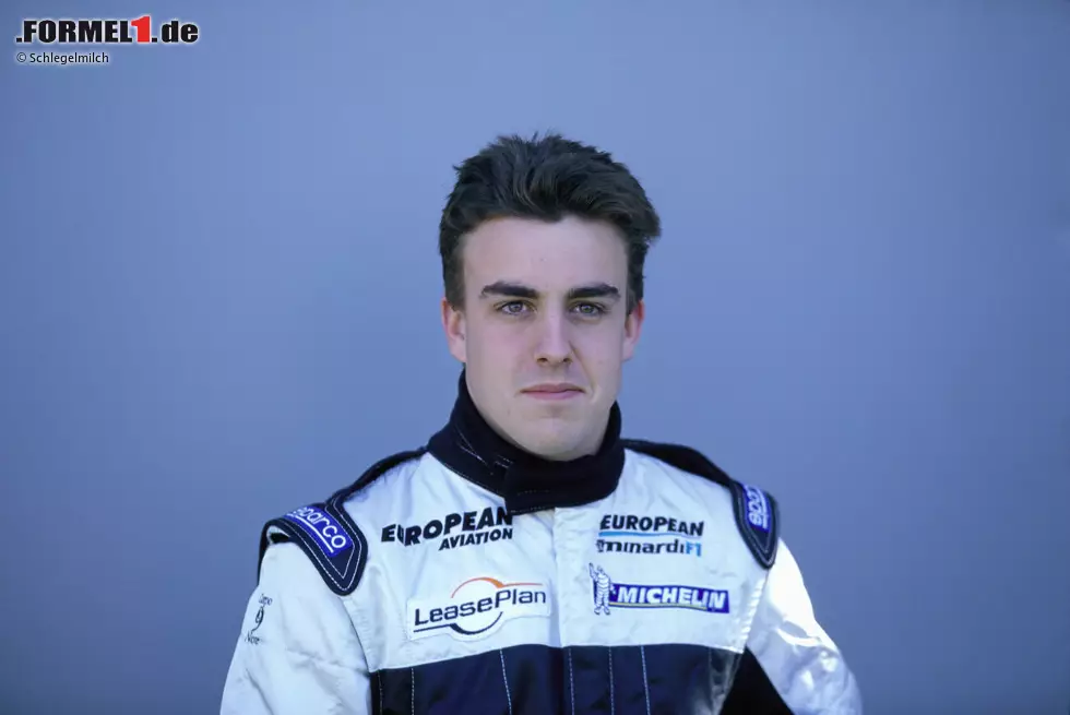 Platz 1: Fernando Alonso (23 Jahre, 9 Monate, 4 Tage zwischen Australien 2001 und Abu Dhabi 2024) Foto zur News: Platz 1: Fernando Alonso (23 Jahre, 9 Monate, 4 Tage zwischen Australien 2001 und Abu Dhabi 2024)