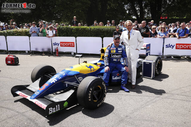 Foto zur News: Zurück im Weltmeisterauto: 1992 wurde Nigel Mansell im Williams FW14B Weltmeister, 30 Jahre später kehrt er beim Goodwood Festival of Speed 2022 noch einmal in seinen Boliden zurück. Wir haben die besten Bilder der Reunion!