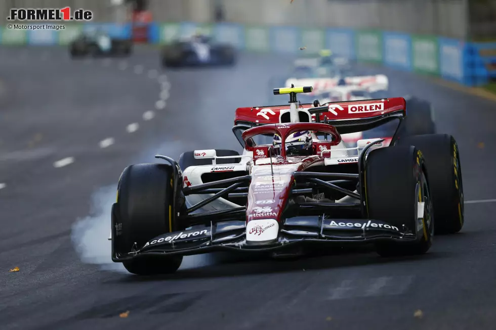 Guanyu Zhou (4): Eine gute 4 gibt es für den Rookie, der die Punkte als Elfter nur knapp verpasste - bereits zum zweiten Mal in Folge. Im Qualifying fehlten allerdings mehr als sieben Zehntel auf Bottas und im Rennen sollte er eigentlich Albon im Williams schlagen. Keine größeren Fehler, aber für eine 3 reicht das nicht ganz. Foto zur News: Guanyu Zhou (4): Eine gute 4 gibt es für den Rookie, der die Punkte als Elfter nur knapp verpasste - bereits zum zweiten Mal in Folge. Im Qualifying fehlten allerdings mehr als sieben Zehntel auf Bottas und im Rennen sollte er eigentlich Albon im Williams schlagen. Keine größeren Fehler, aber für eine 3 reicht das nicht ganz.