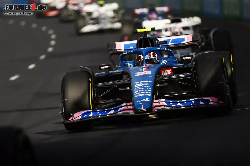 Esteban Ocon (3): Deutlich langsamer als Alonso an diesem Wochenende. Aber: Im Gegensatz zum Spanier hat er mit P7 im Rennen gepunktet. In Sachen Pace keine Glanzleistung, aber unterm Strich hat er keine größeren Fehler gemacht und wichtige Zähler für Alpine eingesammelt. Foto zur News: Esteban Ocon (3): Deutlich langsamer als Alonso an diesem Wochenende. Aber: Im Gegensatz zum Spanier hat er mit P7 im Rennen gepunktet. In Sachen Pace keine Glanzleistung, aber unterm Strich hat er keine größeren Fehler gemacht und wichtige Zähler für Alpine eingesammelt.