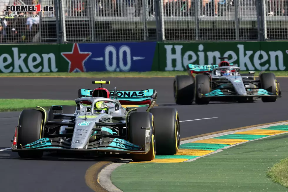 Lewis Hamilton (2): Wäre ohne das Safety-Car wohl aufs Podium gefahren, so wurde es ein vierter Platz. Mehr geht im Mercedes aktuell eben nicht. Kleinere Abzüge gibt es für seinen Abflug im Training und für das Qualifying, in dem er hinter einem McLaren gelandet ist. Aber unter den Vorzeichen natürlich trotzdem ein gutes Wochenende. Foto zur News: Lewis Hamilton (2): Wäre ohne das Safety-Car wohl aufs Podium gefahren, so wurde es ein vierter Platz. Mehr geht im Mercedes aktuell eben nicht. Kleinere Abzüge gibt es für seinen Abflug im Training und für das Qualifying, in dem er hinter einem McLaren gelandet ist. Aber unter den Vorzeichen natürlich trotzdem ein gutes Wochenende.