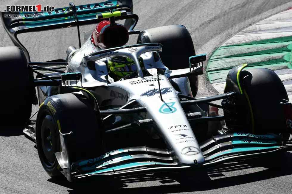 Lewis Hamilton (2): Kam im Feld nicht so schnell nach vorne wie Sainz, lieferte mit P5 am Ende aber trotzdem eine tolle Aufholjagd ohne größere Fehler ab. Viel mehr war nach seiner Gridstrafe wohl nicht drin. Wäre ohne die Rückversetzung wohl um das Podium mitgefahren. Foto zur News: Lewis Hamilton (2): Kam im Feld nicht so schnell nach vorne wie Sainz, lieferte mit P5 am Ende aber trotzdem eine tolle Aufholjagd ohne größere Fehler ab. Viel mehr war nach seiner Gridstrafe wohl nicht drin. Wäre ohne die Rückversetzung wohl um das Podium mitgefahren.