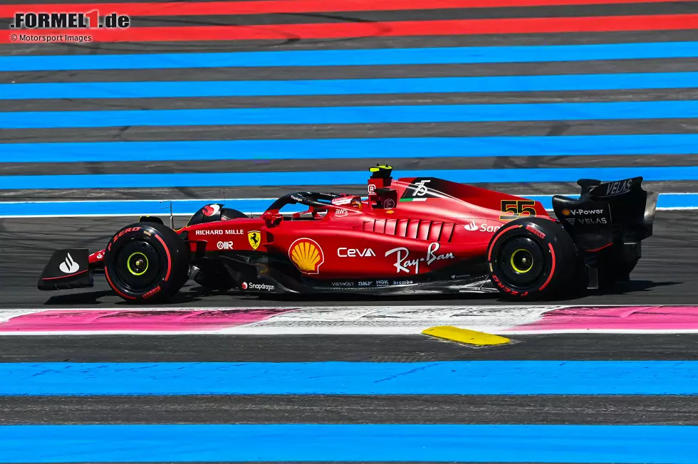 Carlos Sainz (2): Hätte ohne Gridstrafe sicher um die Pole und den Sieg mitkämpfen können, weshalb ein Redakteur ihm sogar die Bestnote gegeben hätte. Aber: An der Strafe hatte er zumindest einen Anteil, weil er beim Boxenstopp trotz roter Ampel losfuhr. Davon abgesehen ein starkes Wochenende, aber der Mehrheit zu wenig für eine 1. Foto zur News: Carlos Sainz (2): Hätte ohne Gridstrafe sicher um die Pole und den Sieg mitkämpfen können, weshalb ein Redakteur ihm sogar die Bestnote gegeben hätte. Aber: An der Strafe hatte er zumindest einen Anteil, weil er beim Boxenstopp trotz roter Ampel losfuhr. Davon abgesehen ein starkes Wochenende, aber der Mehrheit zu wenig für eine 1.