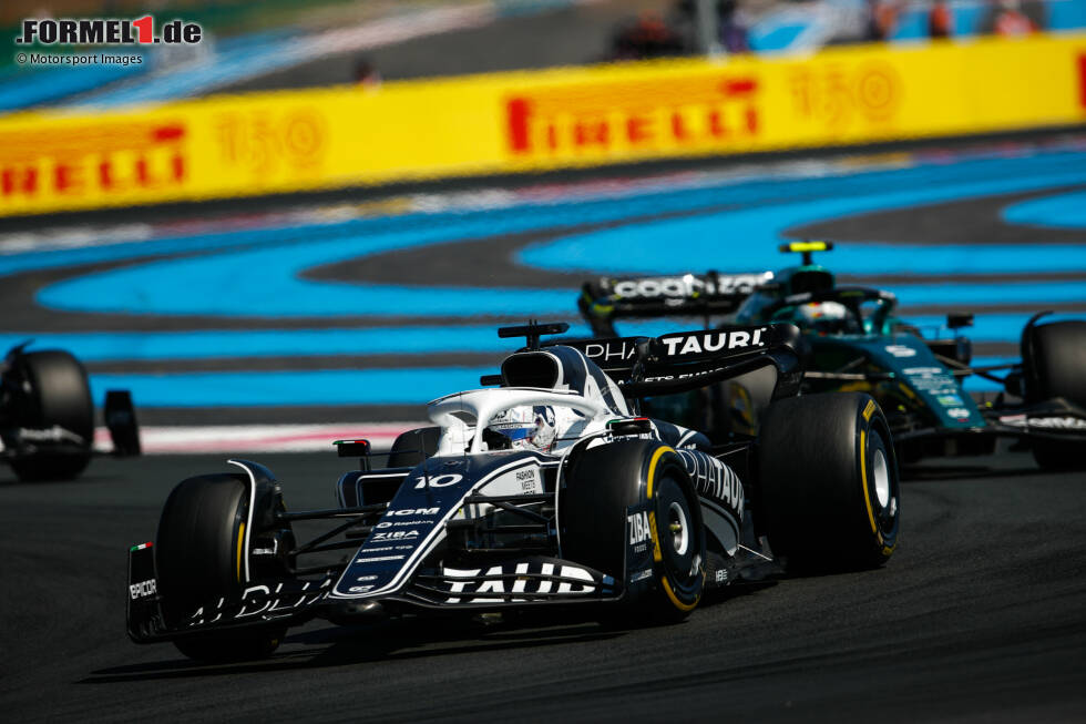 Pierre Gasly (4): Hatte vor dem Wochenende noch angekündigt, mit dem großen AlphaTauri-Update in Q3 fahren zu wollen. Der Teamkollege schaffte das auch, für ihn war aber schon in Q1 Feierabend. Ein einigermaßen ordentliches Rennen rettet ihn vor der 5. Rätselt selbst über die fehlende Performance. Pierre Gasly (4): Hatte vor dem Wochenende noch angekündigt, mit dem großen AlphaTauri-Update in Q3 fahren zu wollen. Der Teamkollege schaffte das auch, für ihn war aber schon in Q1 Feierabend. Ein einigermaßen ordentliches Rennen rettet ihn vor der 5. Rätselt selbst über die fehlende Performance.