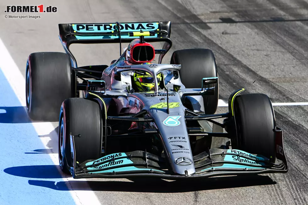 Lewis Hamilton (1): So gibt es am Ende nur für den Rekordchampion die 1! Im Qualifying hängte er seinen Teamkollegen um fast vier Zehntel ab, im Rennen holte er mit P2 das beste Mercedes-Ergebnis in diesem Jahr. Gegen Verstappen chancenlos, doch Perez im zweiten Red Bull hatte er das gesamte Rennen im Griff. Chapeau! Foto zur News: Lewis Hamilton (1): So gibt es am Ende nur für den Rekordchampion die 1! Im Qualifying hängte er seinen Teamkollegen um fast vier Zehntel ab, im Rennen holte er mit P2 das beste Mercedes-Ergebnis in diesem Jahr. Gegen Verstappen chancenlos, doch Perez im zweiten Red Bull hatte er das gesamte Rennen im Griff. Chapeau!