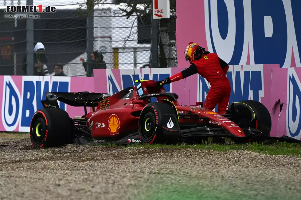 Foto zur News: Carlos Sainz (4): Auch für den Spanier geht es nur knapp an der 5 vorbei. Der Crash im Rennen war nicht seine Schuld - der im Qualifying aber schon. Und alles danach war eine Folge der schlechten Ausgangslage. Ihn rettet die gute Aufholjagd im Sprint, die zumindest ein paar Punkte brachte.