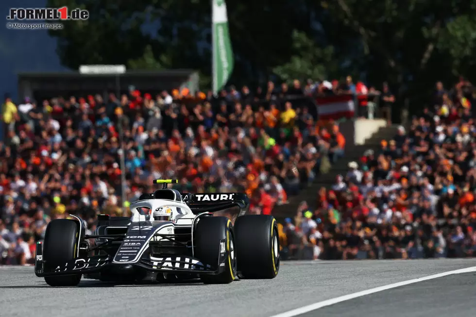 Foto zur News: Yuki Tsunoda (4): Dieses Mal zumindest kein Unfall, aber sonst ging gar nix. Im Qualifying von Gasly abgehängt, im Sprint unauffällig und im Rennen 16. und Vorletzter. Im Gegensatz zum Teamkollegen aber immerhin keine anderen Fahrer mit reingerissen. Zudem war der AlphaTauri in Spielberg einfach zu langsam. So reicht es dann noch zur 4.