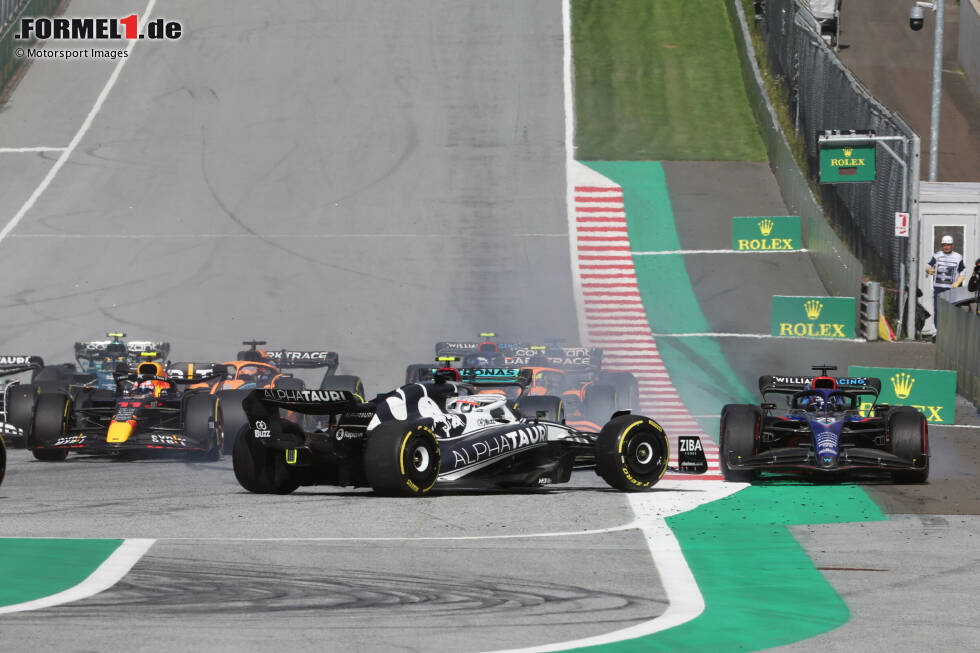 Pierre Gasly (5): Im Qualifying mit P10 noch über den Verhältnissen des Autos gefahren. Doch danach ging es dann Bach runter. Startcrash im Sprint, zwei Strafen am Sonntag, dazu auch noch Vettels Rennen ruiniert. In der Summe war das nicht mehr "ausreichend". Pierre Gasly (5): Im Qualifying mit P10 noch über den Verhältnissen des Autos gefahren. Doch danach ging es dann Bach runter. Startcrash im Sprint, zwei Strafen am Sonntag, dazu auch noch Vettels Rennen ruiniert. In der Summe war das nicht mehr "ausreichend".