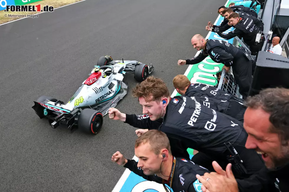 Lewis Hamilton (1): Nach Le Castellet bereits zum zweiten Mal in Folge die 1 für den Rekordchampion. Für das schlechte Qualifying konnte er nichts, weil sein DRS nicht funktionierte. Im Rennen dann wieder bockstark. Was wohl möglich gewesen wäre, wenn er von weiter vorne gestartet wäre ...? Foto zur News: Lewis Hamilton (1): Nach Le Castellet bereits zum zweiten Mal in Folge die 1 für den Rekordchampion. Für das schlechte Qualifying konnte er nichts, weil sein DRS nicht funktionierte. Im Rennen dann wieder bockstark. Was wohl möglich gewesen wäre, wenn er von weiter vorne gestartet wäre ...?