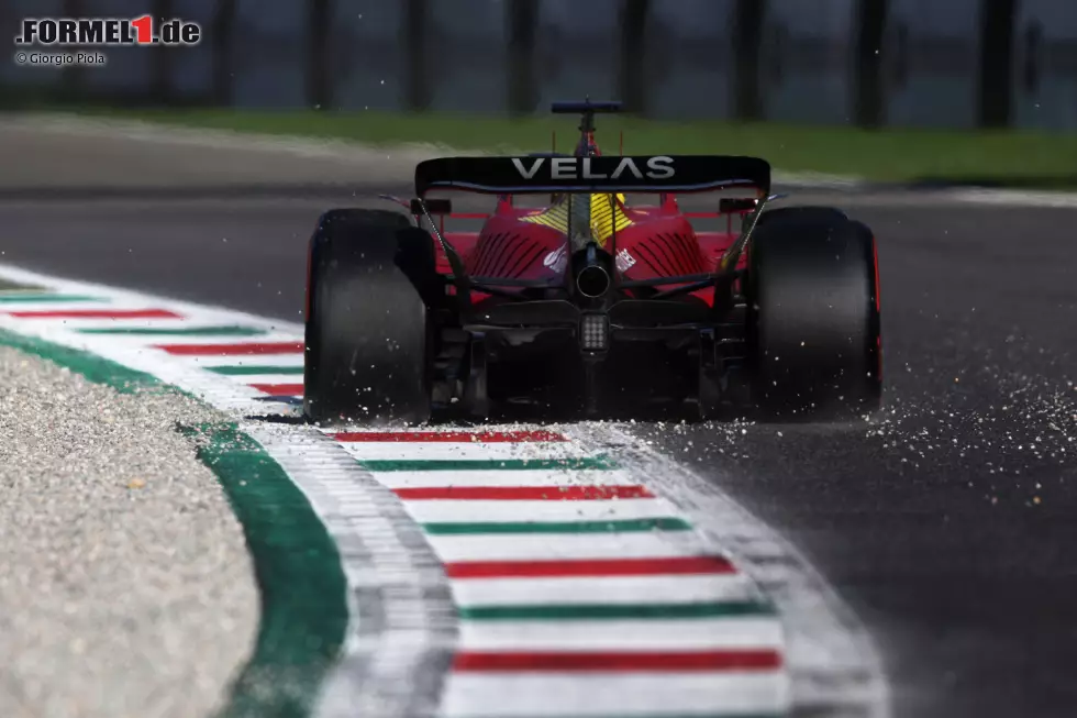 Auch in Monza kam ein neuer, einteiliger "Beam-Wing" zum Einsatz, mit dem das Team den Abtrieb und den Luftwiderstand für die Hochgeschwindigkeitsstrecke reduzieren wollte. Foto zur News: Auch in Monza kam ein neuer, einteiliger "Beam-Wing" zum Einsatz, mit dem das Team den Abtrieb und den Luftwiderstand für die Hochgeschwindigkeitsstrecke reduzieren wollte.