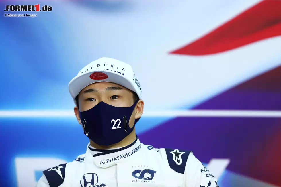 Foto zur News: Yuki Tsunoda wird 2021 als Red-Bull-Junior in die Formel 1 befördert und startet für das Schwesterteam AlphaTauri. Beim Saisonauftakt in Bahrain gelingt dem Japaner mit Platz neun auf Anhieb ein Punkterang.