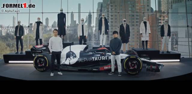 Foto zur News: Mit diesem Videoshot seiner beiden Fahrer in New York hat AlphaTauri sein neues Design für die Formel-1-Saison 2023 gezeigt.
