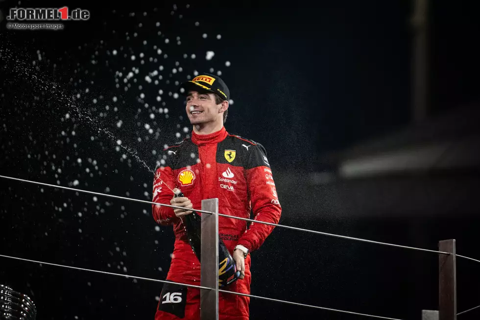 Charles Leclerc (2): Hier gaben sogar zwei Redakteure eine 1, doch auch hier war die Mehrheit am Ende dagegen. War unter anderem in Runde eins etwas zurückhaltend gegen Verstappen, dazu zog er sein Spielchen gegen Russell am Ende nicht mit letzter Konsequenz durch. Nur Kleinigkeiten, aber so geht es knapp an der Bestnote vorbei. Foto zur News: Charles Leclerc (2): Hier gaben sogar zwei Redakteure eine 1, doch auch hier war die Mehrheit am Ende dagegen. War unter anderem in Runde eins etwas zurückhaltend gegen Verstappen, dazu zog er sein Spielchen gegen Russell am Ende nicht mit letzter Konsequenz durch. Nur Kleinigkeiten, aber so geht es knapp an der Bestnote vorbei.