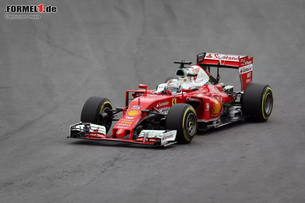 Foto zur News: 2016: Wieder ist Ferrari ein regelmäßiger Gast auf dem Podium, mit dem SF16-H aber kein Siegkandidat. Der Traditionsrennstall fällt hinter Red Bull auf P3 in der Gesamtwertung zurück. Eine persönliche Tragödie erlebt James Allison im Privaten: Seine Frau stirbt unerwartet. Ihn zieht es zurück in seine Heimat England.