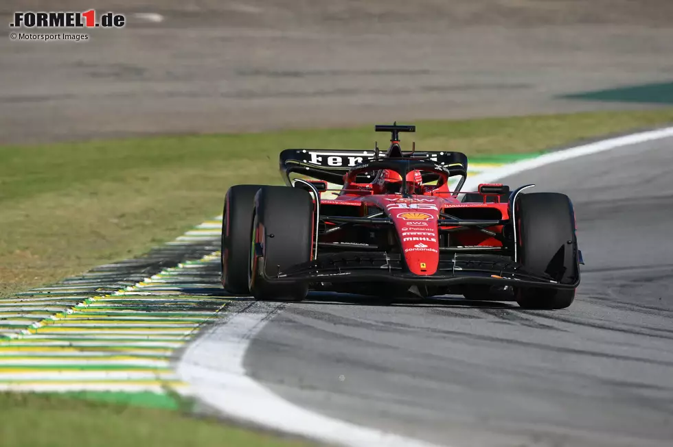 Charles Leclerc (2): Der Abflug vor dem Rennen war bitter, aber nicht seine Schuld. Bis dahin hatte er mit der ersten Startreihe im Grunde das Maximum herausgeholt. Auch der Sprint war ganz ordentlich, wo er überraschend sogar schneller als Hamilton im Mercedes war. Foto zur News: Charles Leclerc (2): Der Abflug vor dem Rennen war bitter, aber nicht seine Schuld. Bis dahin hatte er mit der ersten Startreihe im Grunde das Maximum herausgeholt. Auch der Sprint war ganz ordentlich, wo er überraschend sogar schneller als Hamilton im Mercedes war.