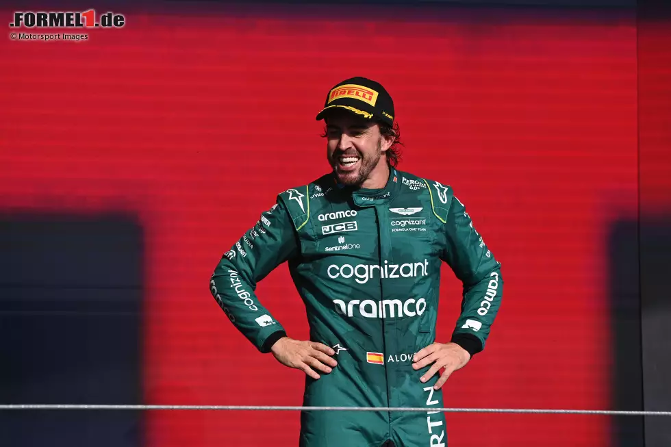 Fernando Alonso (2): Viele werden jetzt aufschreien, warum der Mann des Rennens (das war er für uns) keine 1 bekommt. Dafür gibt es zu viele Gegenargumente: Der erste Start war schlecht, im Qualifying war er langsamer als Stroll, und er hatte auch einen Anteil an der Kollision mit Ocon im Shootout, was ihm den Sprint versaute. Foto zur News: Fernando Alonso (2): Viele werden jetzt aufschreien, warum der Mann des Rennens (das war er für uns) keine 1 bekommt. Dafür gibt es zu viele Gegenargumente: Der erste Start war schlecht, im Qualifying war er langsamer als Stroll, und er hatte auch einen Anteil an der Kollision mit Ocon im Shootout, was ihm den Sprint versaute.