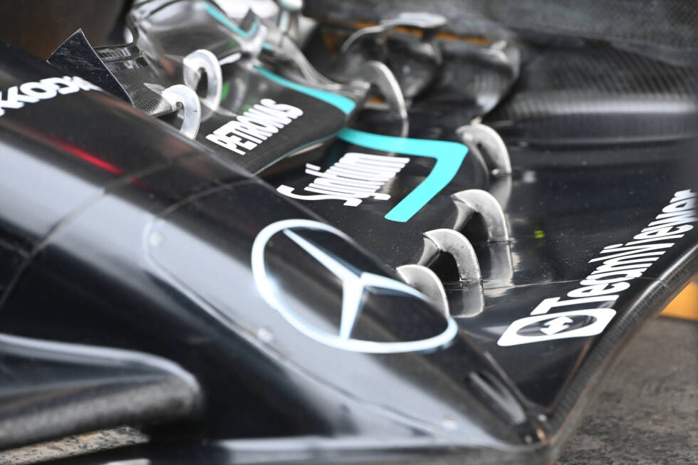Foto zur News: Mercedes W14: Frontflügel