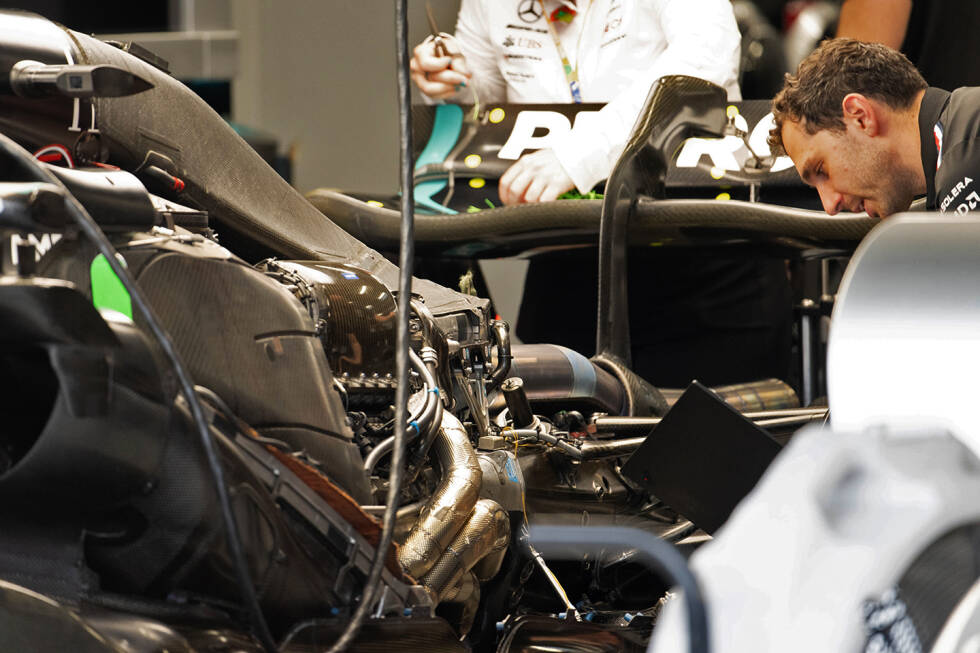 Foto zur News: Mercedes W14: Antriebsinstallation