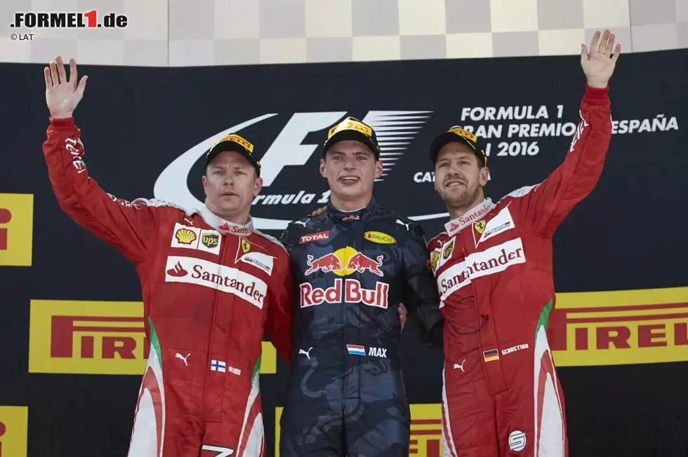 Max Verstappen (Spanien 2016): Auch Verstappens erstes Podium ist ein ganz besonderes. In seinem ersten Rennen für Red Bull gewinnt er nach dem Cockpittausch mit Daniil Kwjat auf Anhieb - das aber unter der gütigen Mithilfe der beiden Mercedes, die sich in der ersten Runde gegenseitig ins Aus schießen. Foto zur News: Max Verstappen (Spanien 2016): Auch Verstappens erstes Podium ist ein ganz besonderes. In seinem ersten Rennen für Red Bull gewinnt er nach dem Cockpittausch mit Daniil Kwjat auf Anhieb - das aber unter der gütigen Mithilfe der beiden Mercedes, die sich in der ersten Runde gegenseitig ins Aus schießen.