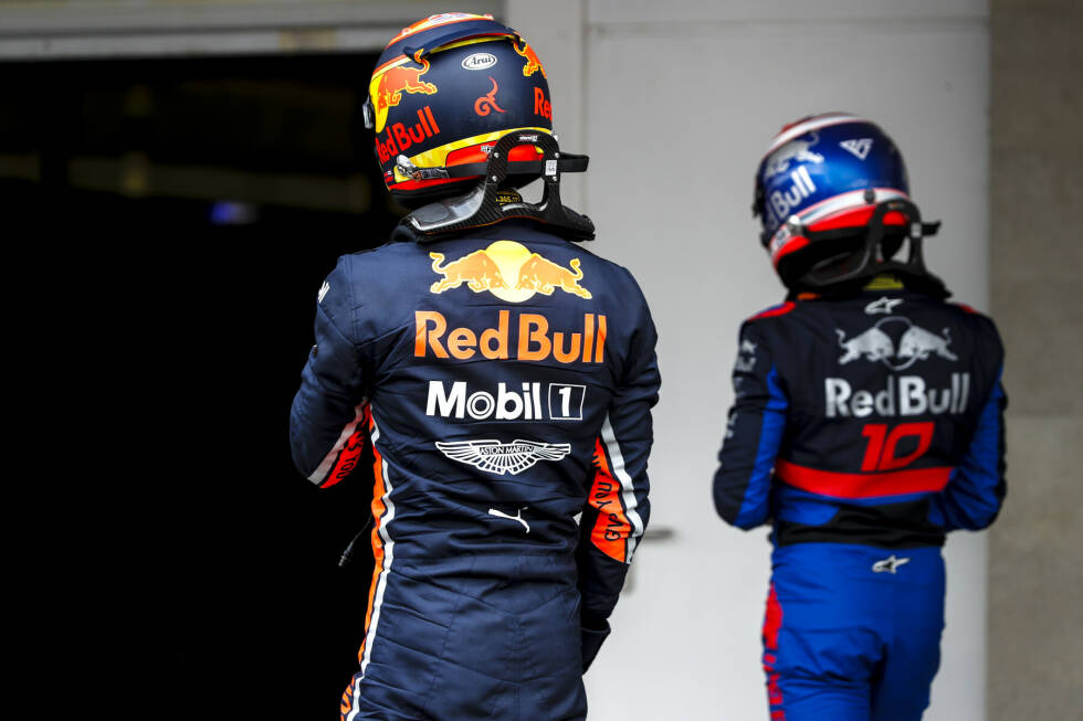 Foto zur News: 2019 - 2 Fahrerwechsel: Und auch 2019 beenden alle 20 gestarteten Piloten die Saison. Den einzigen (Doppel-)Wechsel gibt es bei Red Bull und Toro Rosso, wo Pierre Gasly und Alexander Albon die Plätze in der Sommerpause tauschen.
