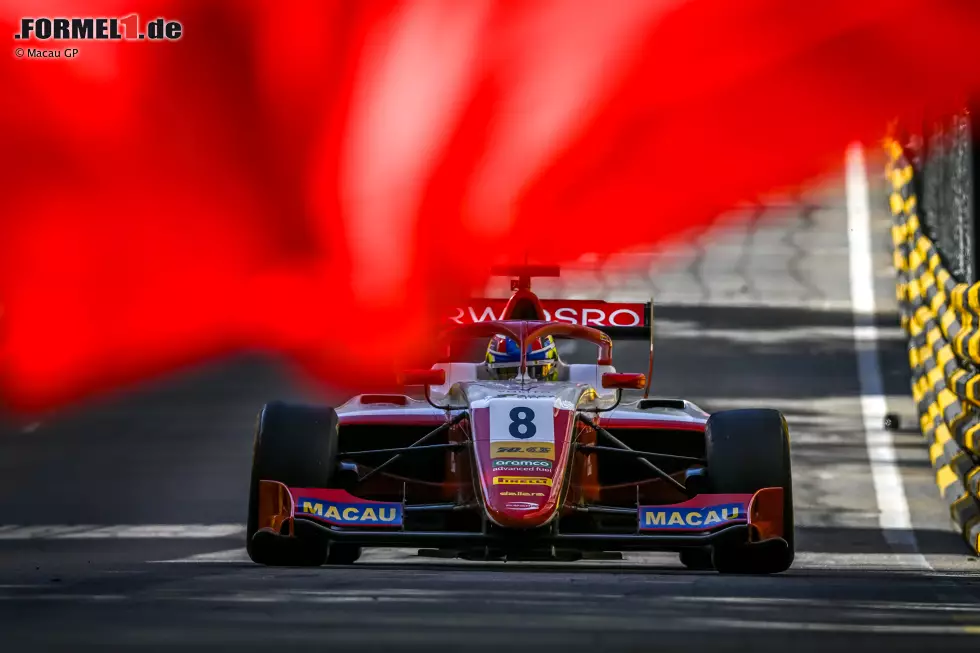Ferrari - Dino Beganovic (6. in der Formel 3): Der Schwede blieb bei Prema ohne Saisonsieg und darf sich 2024 ein weiteres Mal im Team in der Formel 3 beweisen. Dann muss aber der Durchbruch kommen, will er ein Kandidat für die Formel 1 bleiben. Foto zur News: Ferrari - Dino Beganovic (6. in der Formel 3): Der Schwede blieb bei Prema ohne Saisonsieg und darf sich 2024 ein weiteres Mal im Team in der Formel 3 beweisen. Dann muss aber der Durchbruch kommen, will er ein Kandidat für die Formel 1 bleiben.