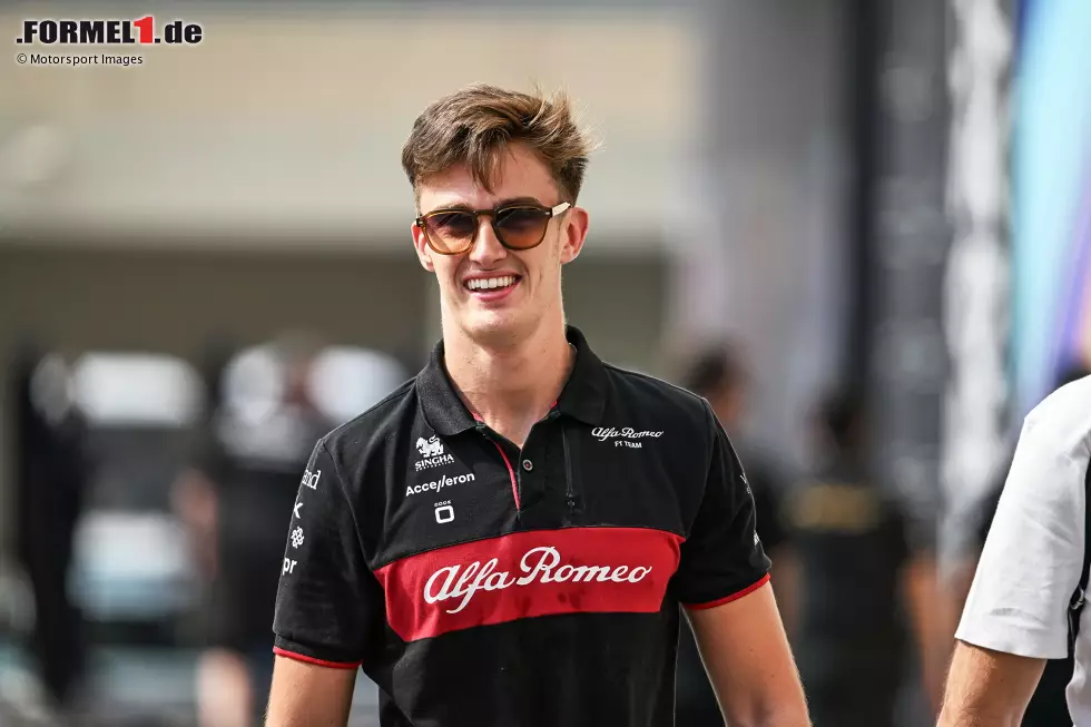 Sauber - Theo Pourchaire (Meister in der Formel 2): Der einzige relevante Kandidat in der Sauber Academy konnte im dritten Anlauf endlich den Formel-2-Titel holen. Das war allerdings zu lange für den Aufstieg in die Königsklasse. Der Franzose bleibt als Ersatzfahrer an der Seitenlinie und muss sich wohl mit Freitagstrainings begnügen. Foto zur News: Sauber - Theo Pourchaire (Meister in der Formel 2): Der einzige relevante Kandidat in der Sauber Academy konnte im dritten Anlauf endlich den Formel-2-Titel holen. Das war allerdings zu lange für den Aufstieg in die Königsklasse. Der Franzose bleibt als Ersatzfahrer an der Seitenlinie und muss sich wohl mit Freitagstrainings begnügen.