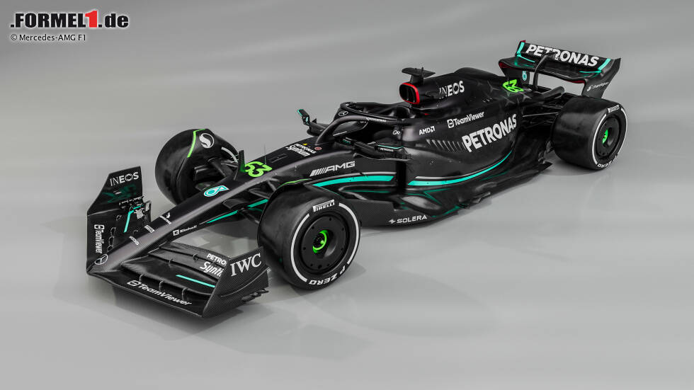Mit dem neuen Auto wollen Lewis Hamilton und George Russell 2023 wieder regelmäßig um Siege und den WM-Titel kämpfen. Mit dem neuen Auto wollen Lewis Hamilton und George Russell 2023 wieder regelmäßig um Siege und den WM-Titel kämpfen.