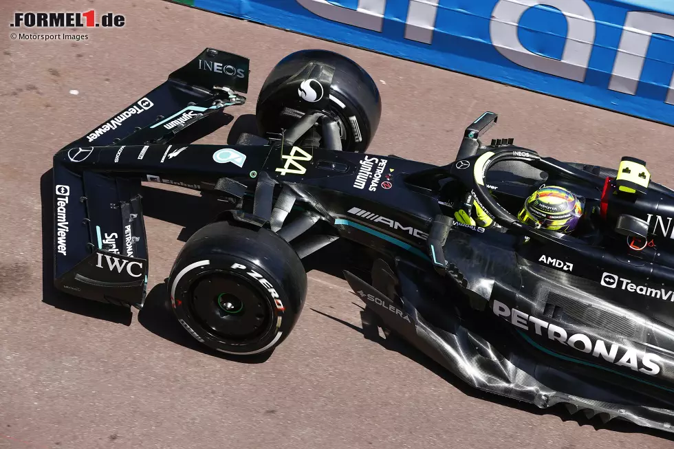 ... Hamilton im rundum erneuerten Mercedes: neue Aufhängung, neue Seitenkästen, neue Motorhaube. Aber ob die Updates wie gewünscht anschlagen, das zeigt wohl erst Barcelona in wenigen Tagen. Bei ... Foto zur News: ... Hamilton im rundum erneuerten Mercedes: neue Aufhängung, neue Seitenkästen, neue Motorhaube. Aber ob die Updates wie gewünscht anschlagen, das zeigt wohl erst Barcelona in wenigen Tagen. Bei ...