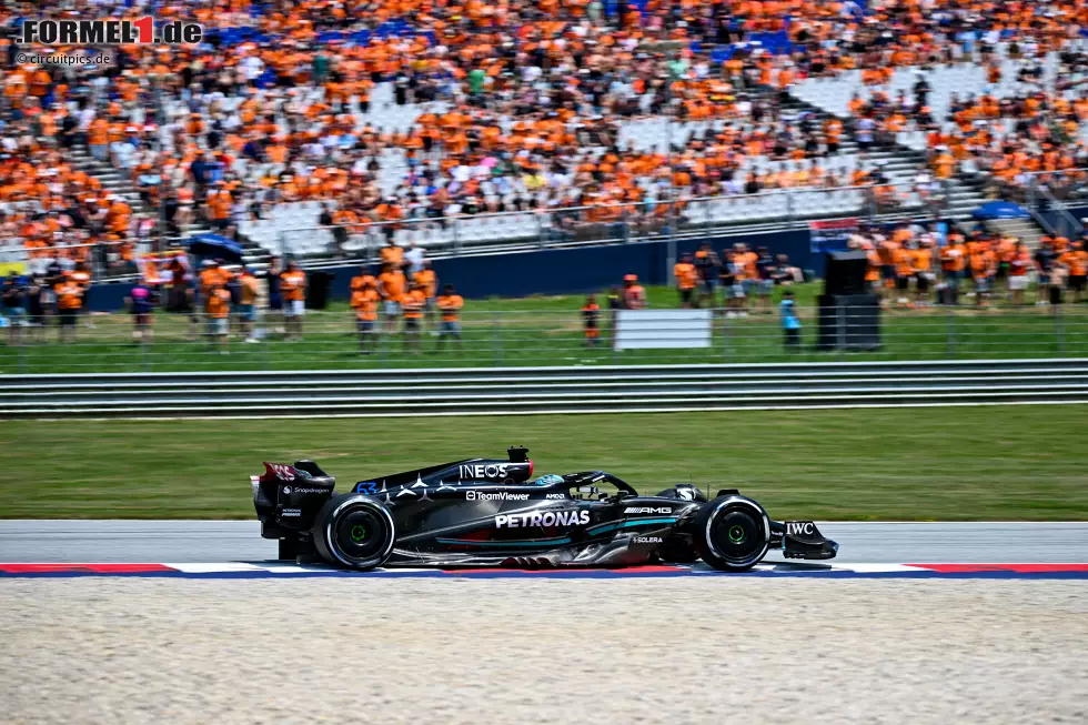 ... George Russell im zweiten Mercedes: Als Elfter ist er in Q3 ebenfalls nicht dabei. Sein Fazit: "Wir waren einfach nicht schnell genug." Das trifft auch auf ... Foto zur News: ... George Russell im zweiten Mercedes: Als Elfter ist er in Q3 ebenfalls nicht dabei. Sein Fazit: "Wir waren einfach nicht schnell genug." Das trifft auch auf ...