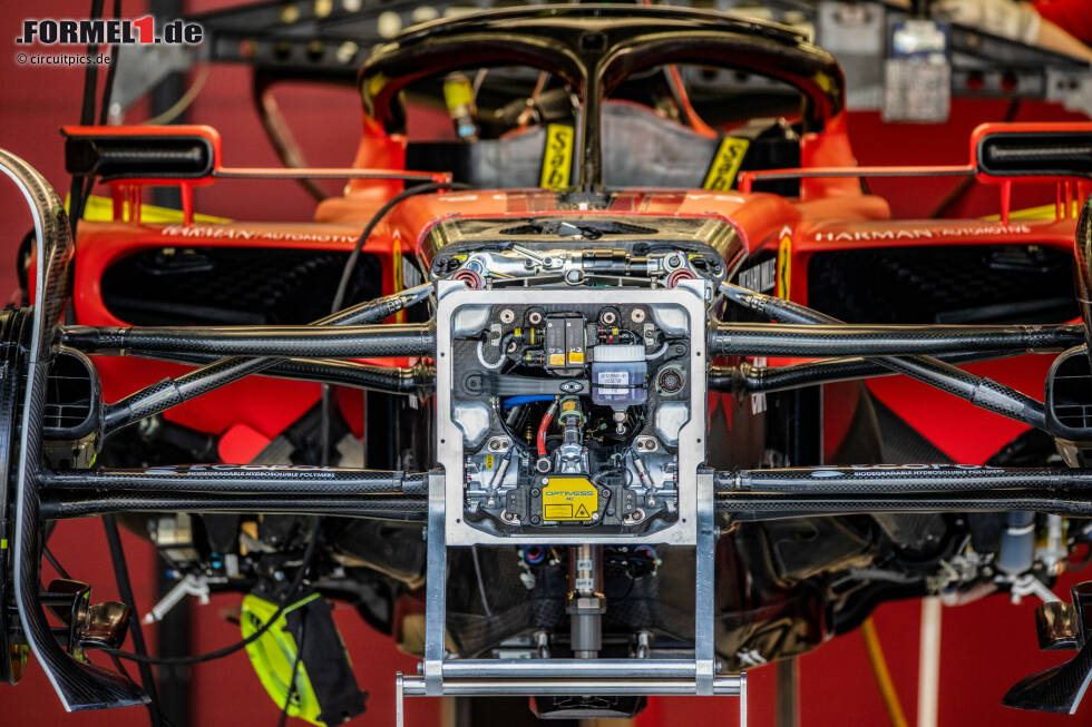 Foto zur News: Ferrari SF-23: Vorderrad-Aufhängung